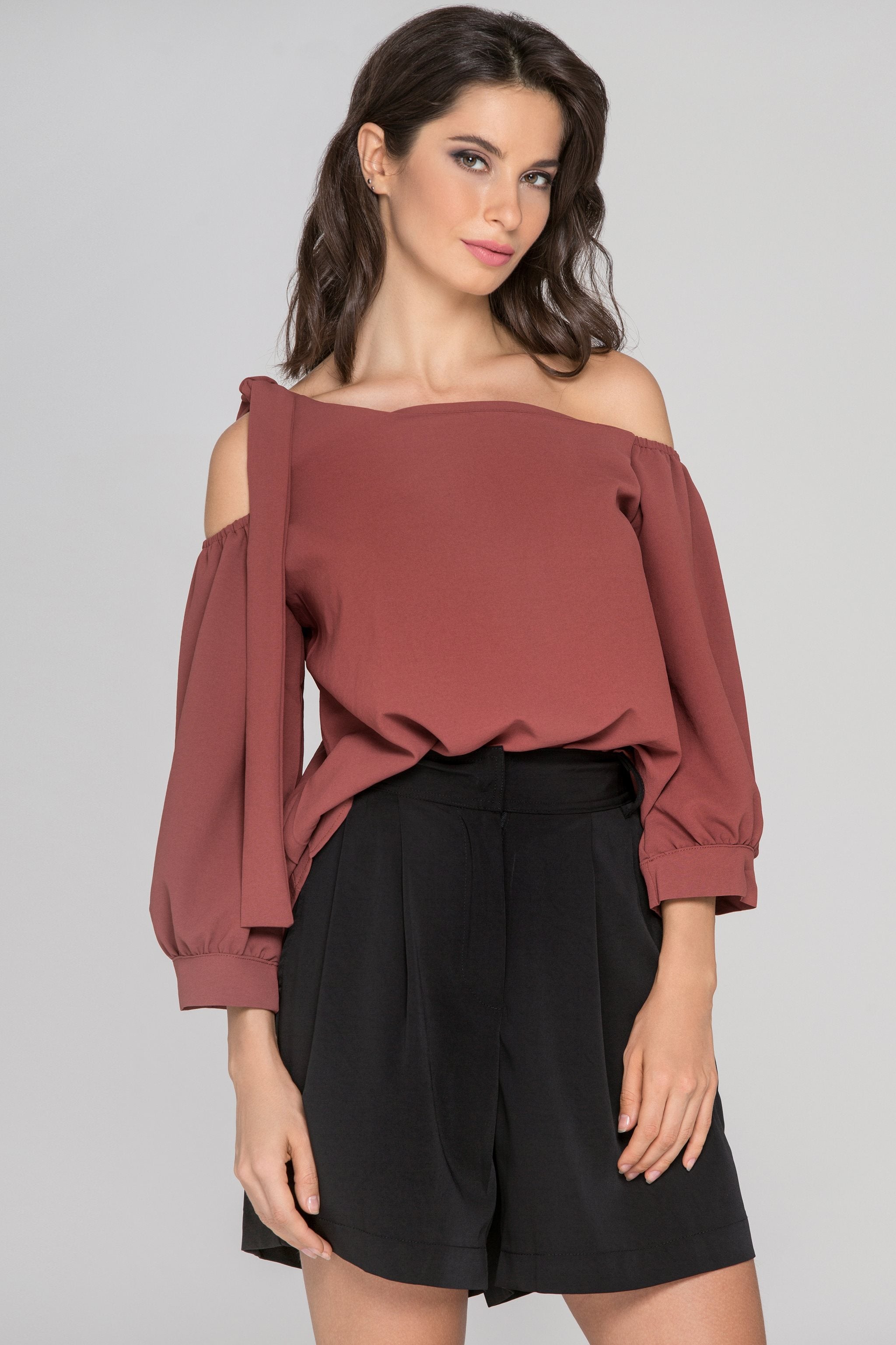 Cinnamon Sleeved One Shoulder Top Cinnamon Sleeved One Shoulder Top