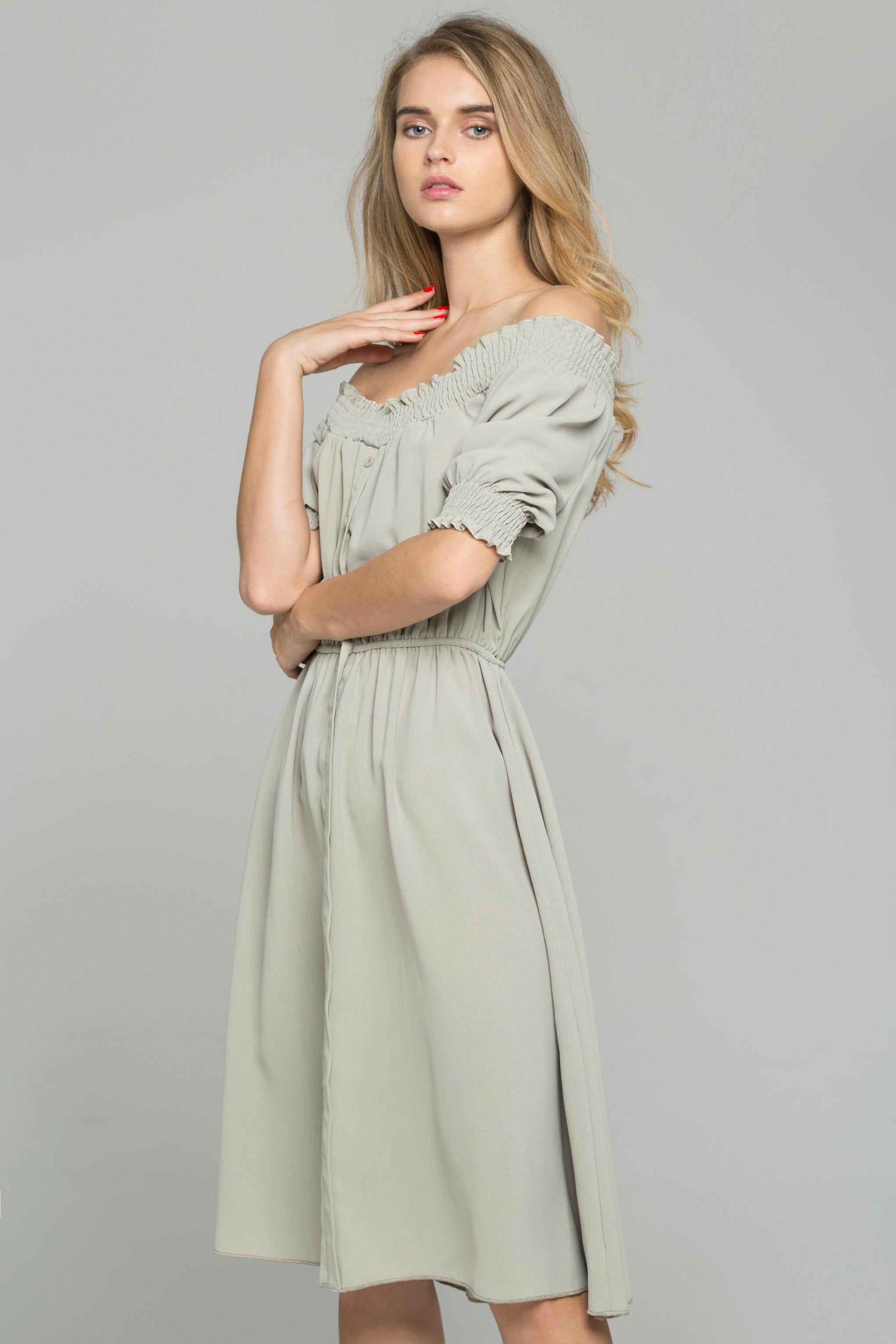 Green Cotton Off-The-Shoulder Ruched Pleat Mini Dress Green Cotton Off-The-Shoulder Ruched Pleat Mini Dress