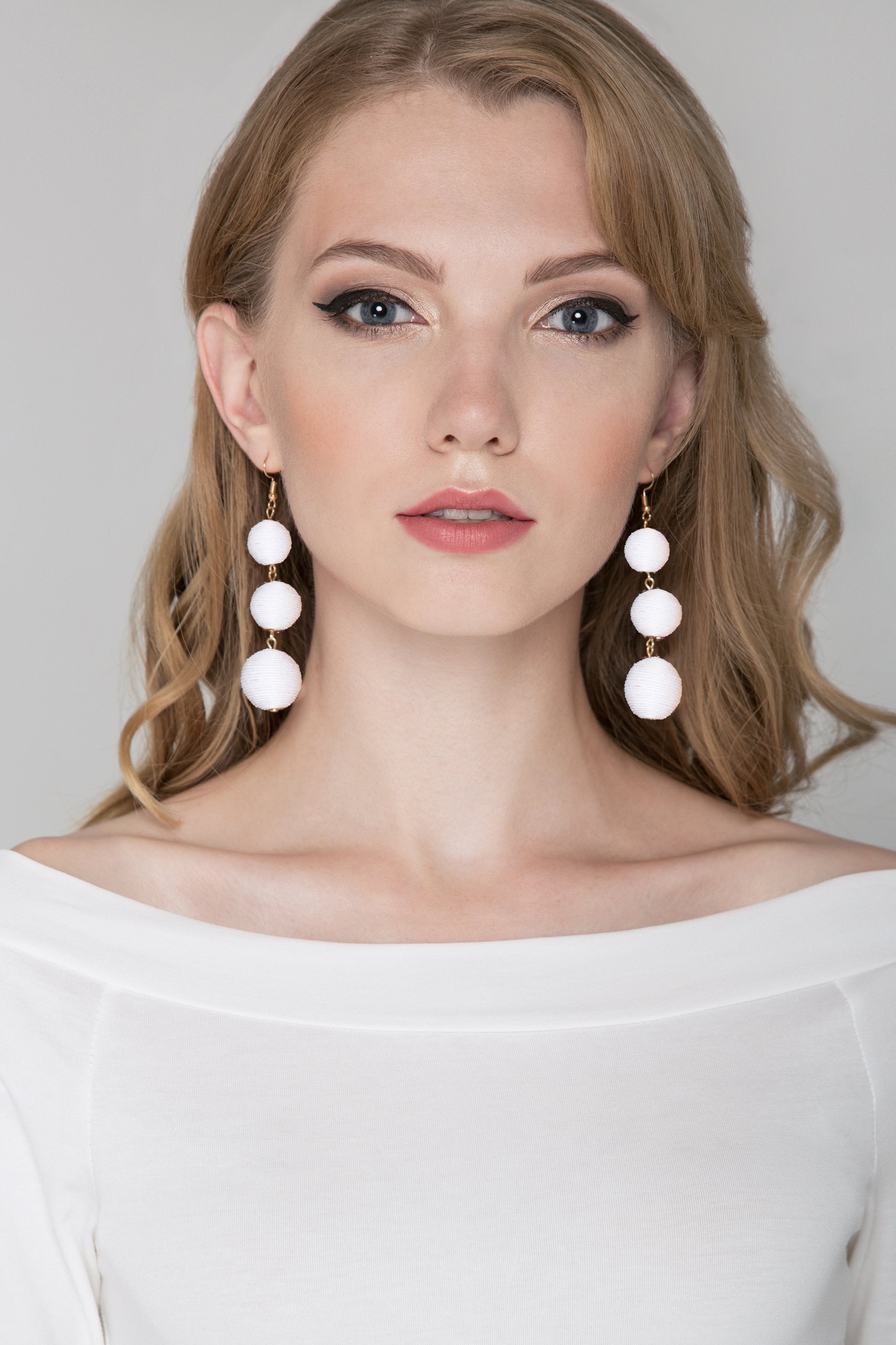 White Yarn Ball Earrings White Yarn Ball Earrings