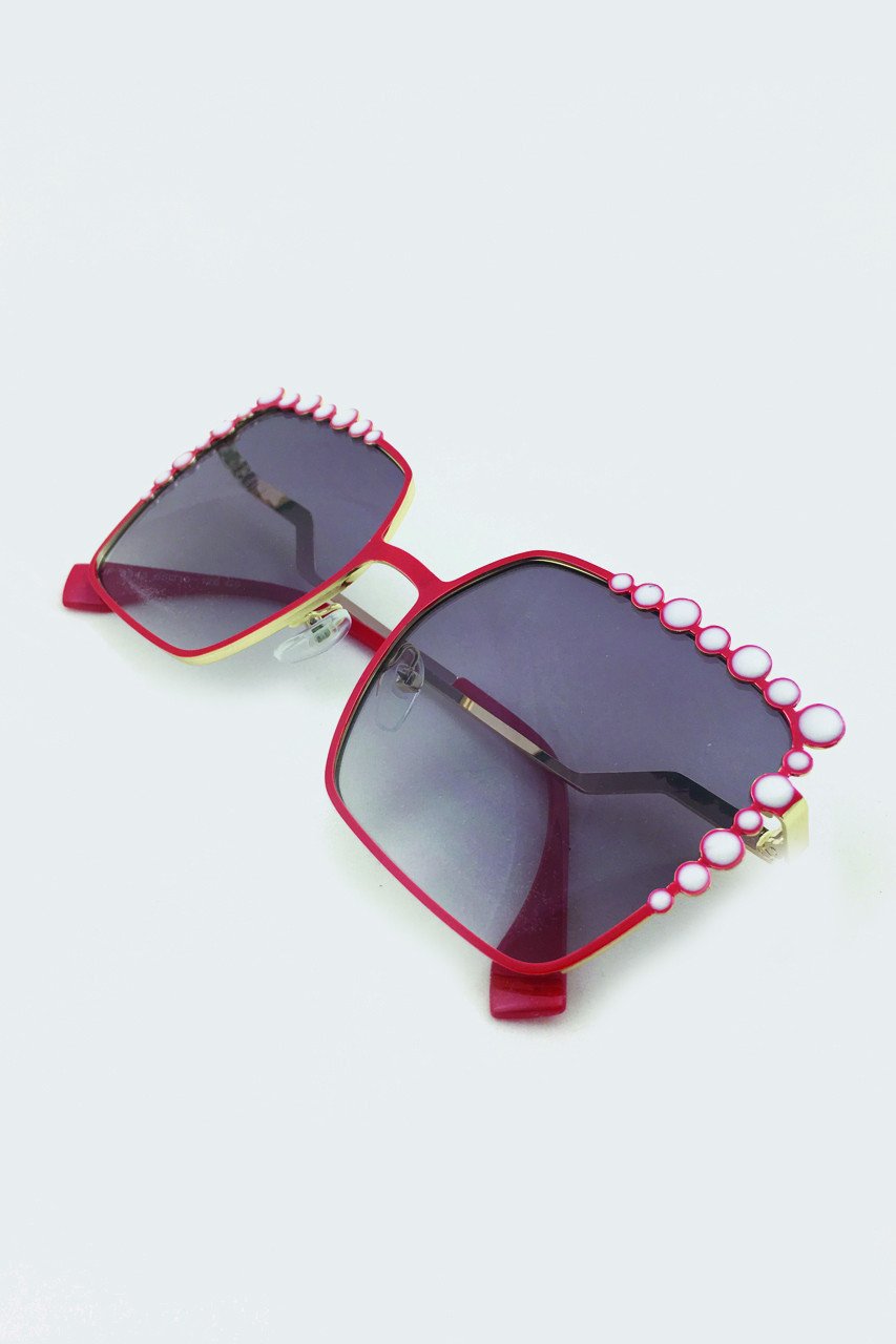 Red Square Vintage with Pearls Sunglasses