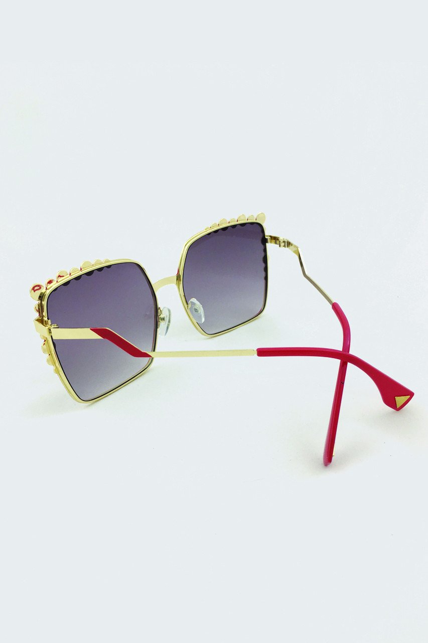 Red Square Vintage with Pearls Sunglasses