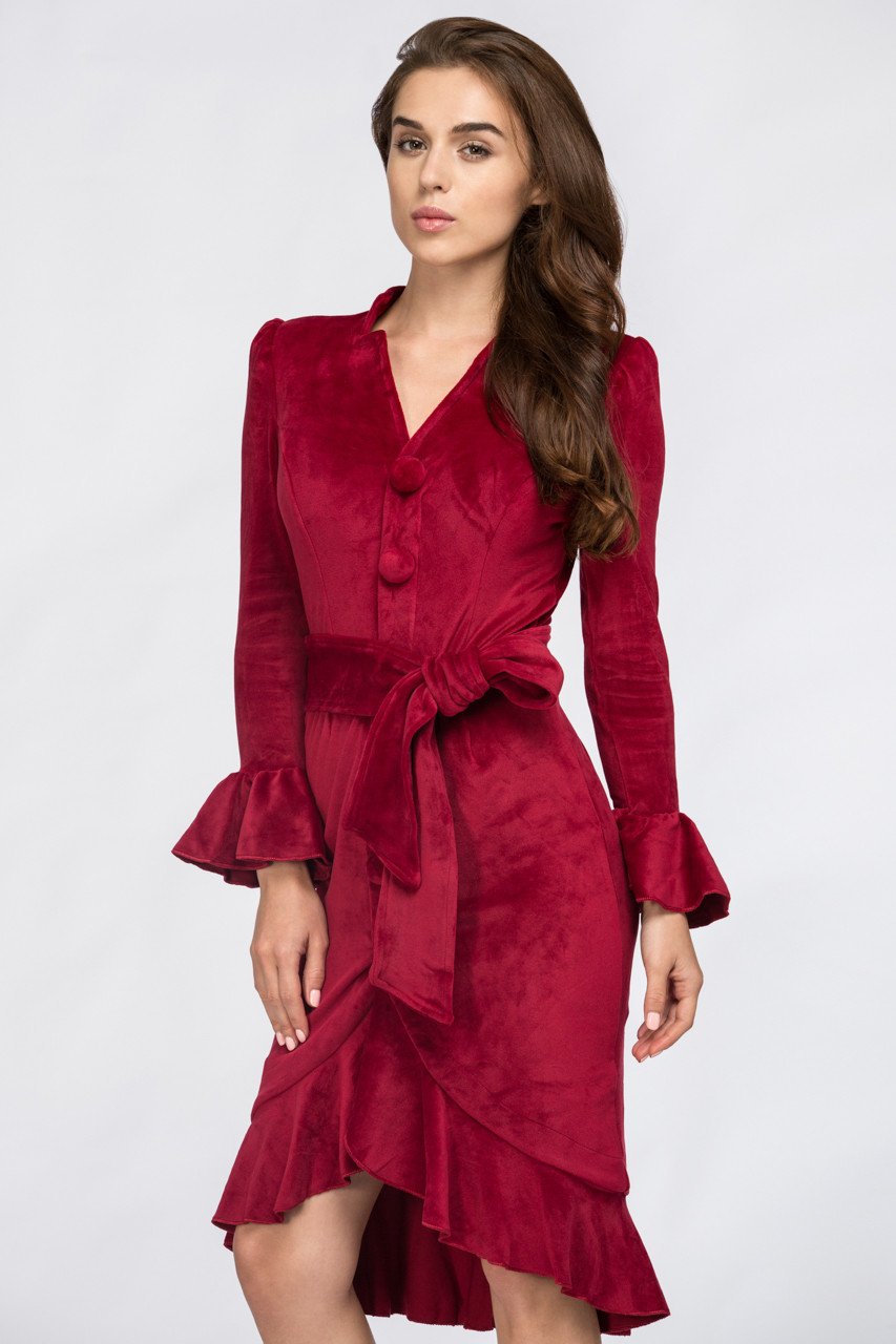 Fatima Almomen - Red Velvet Bell Sleeve Summer Midi Dress