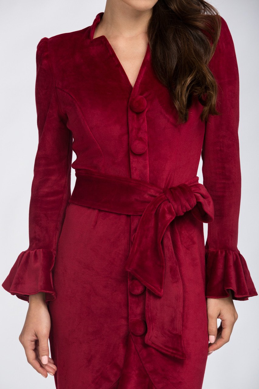 Fatima Almomen - Red Velvet Bell Sleeve Summer Midi Dress