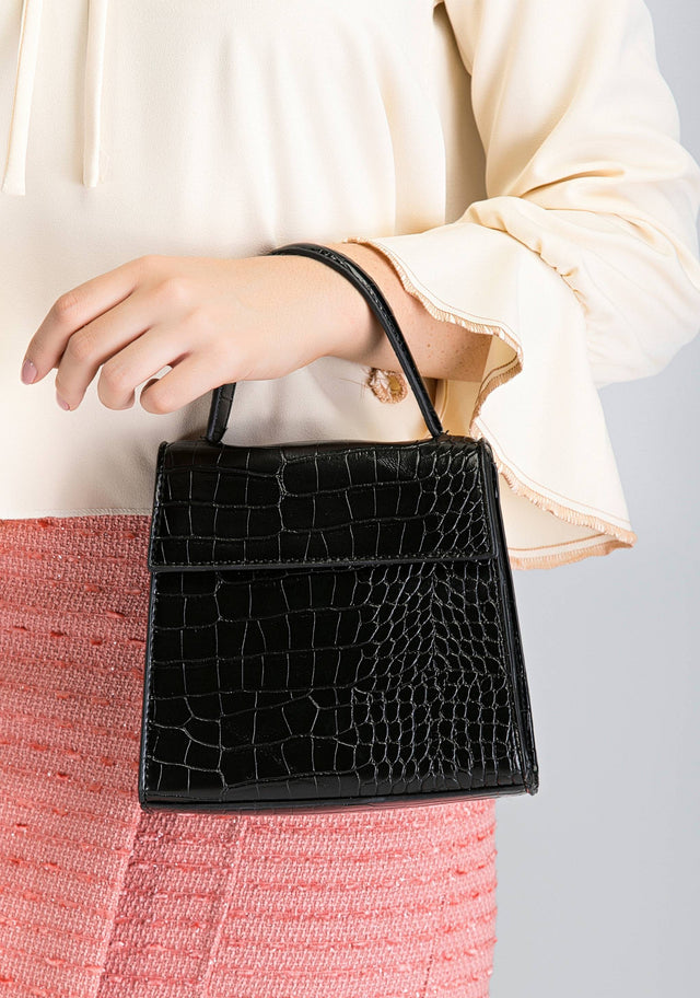 Black Lady Tamsah Mini Handbag