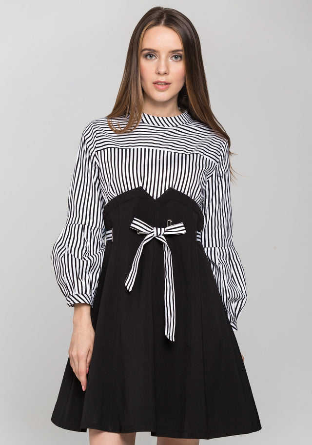 Blue and White Stripe Ring Lace Waist Midi Dress
