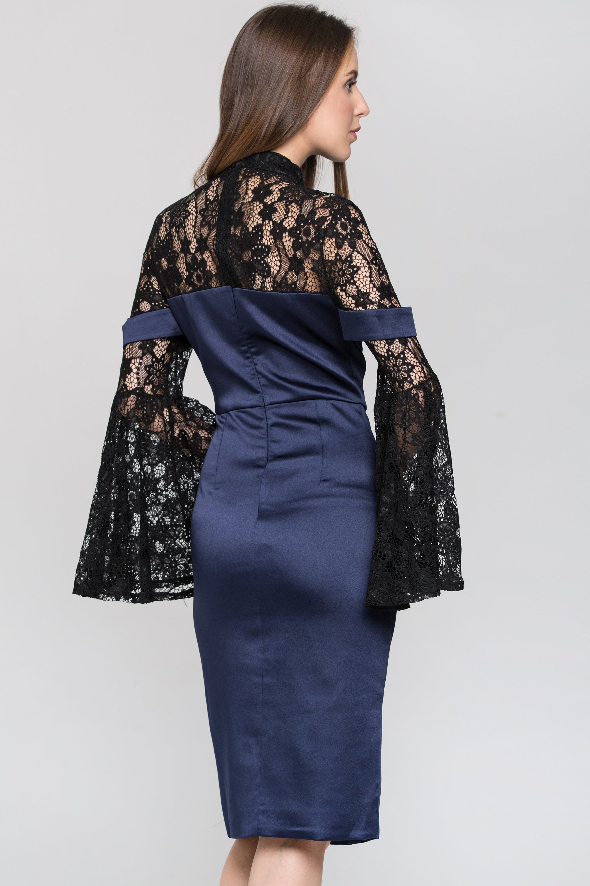 Blue Sweatheart Black Lace Yoke Sleeved Midi Dress