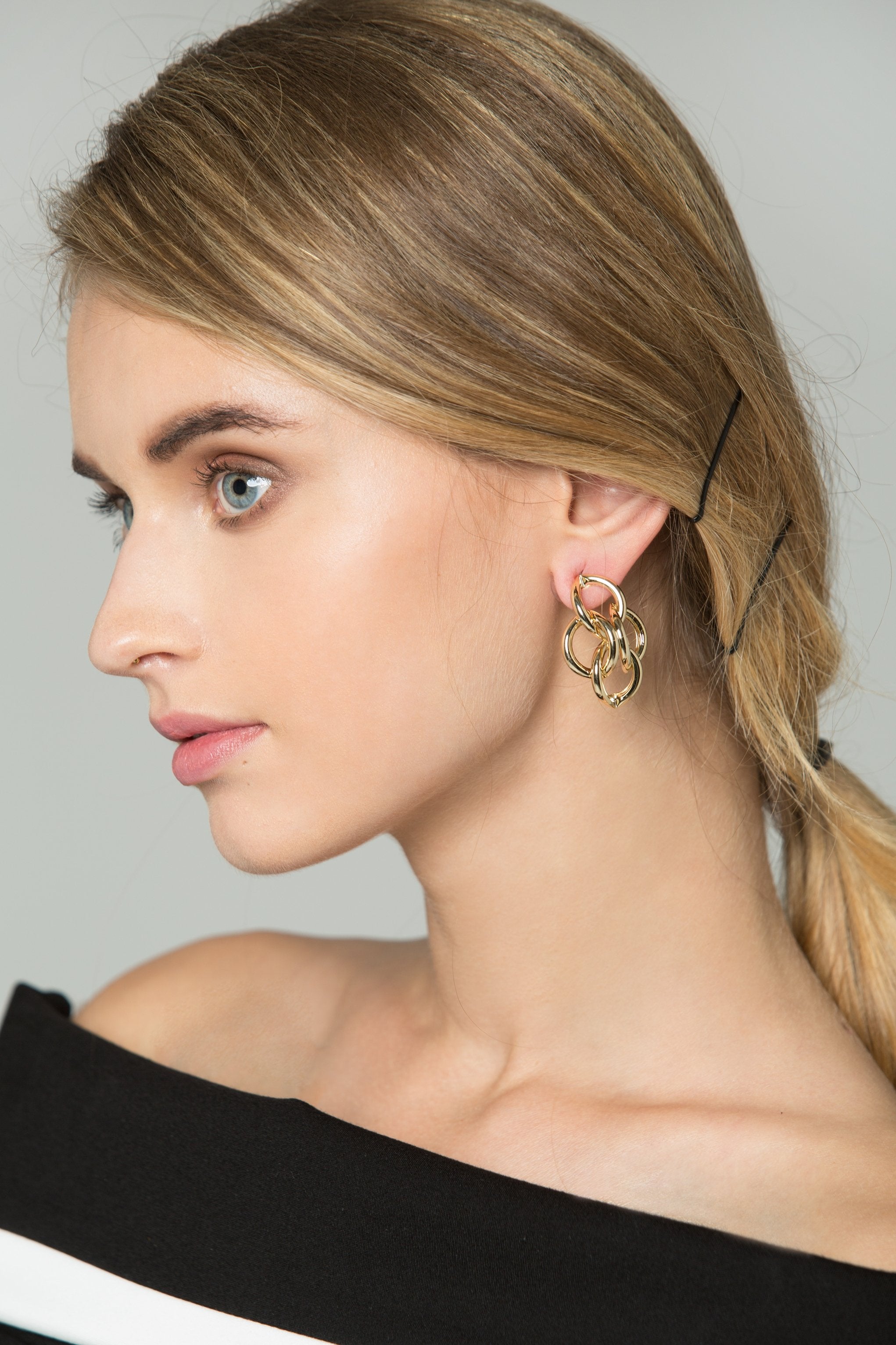 Gold Quad Round-twined Earrings