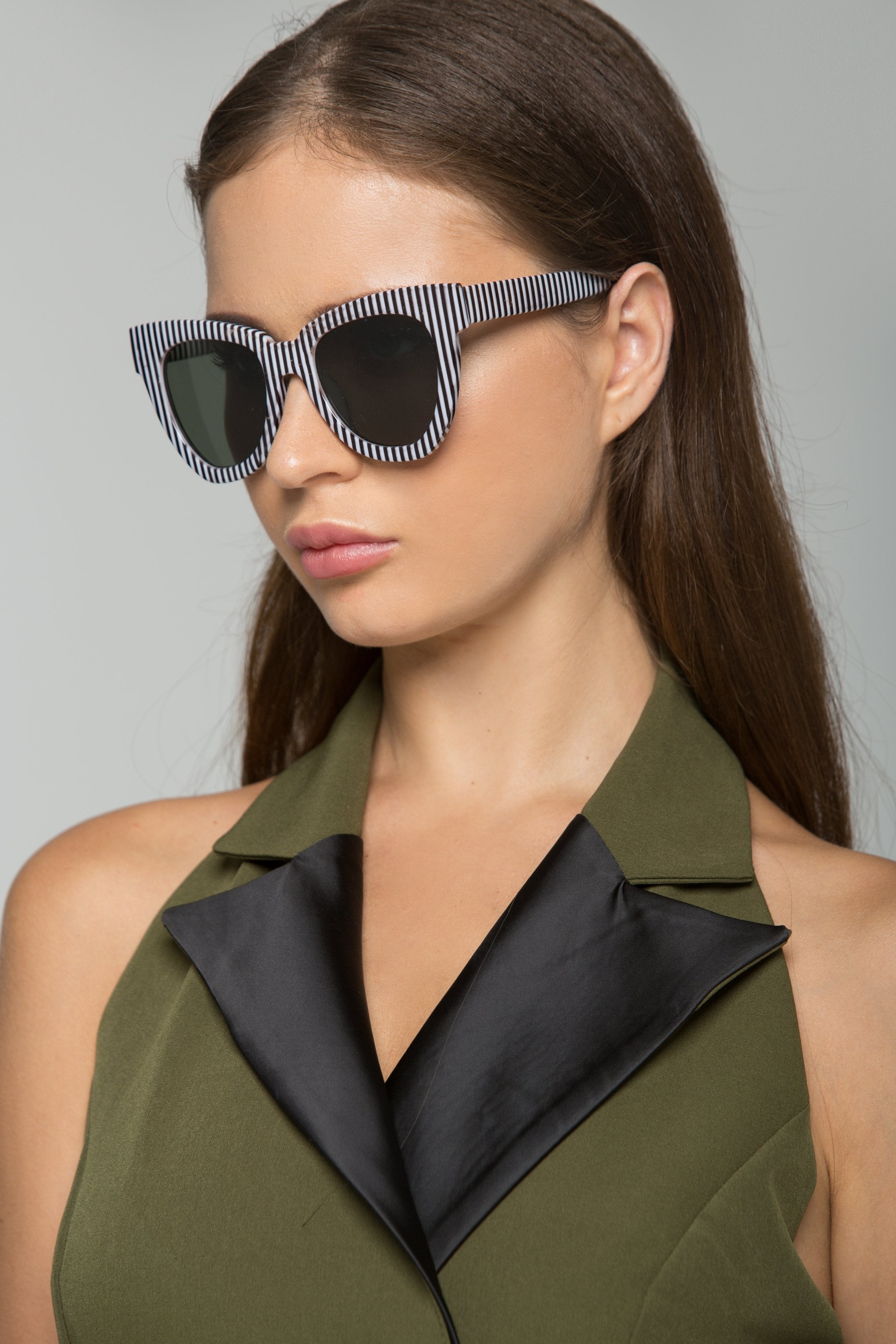 Striped Retro Cat Eye Sunglasses
