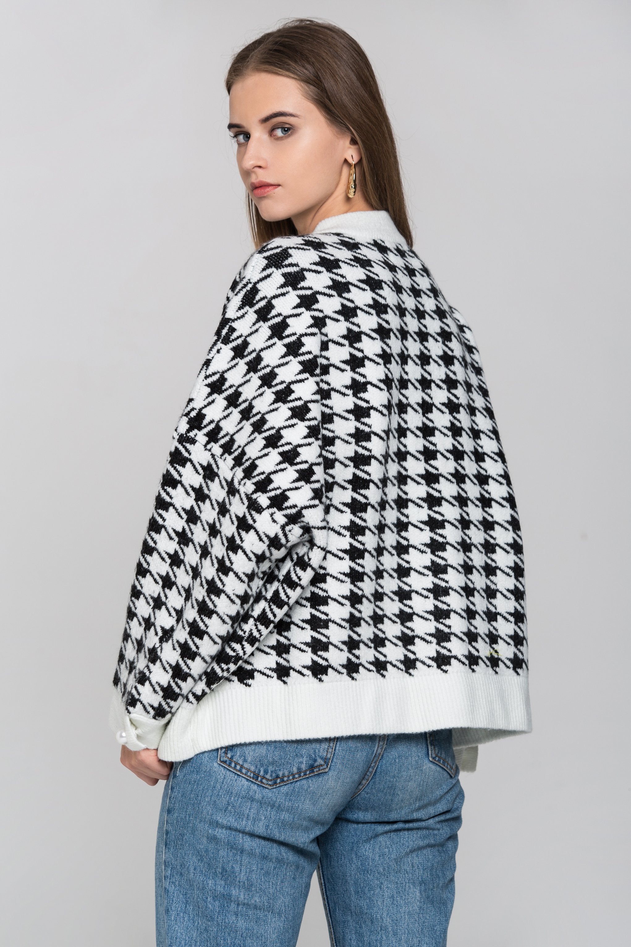 White Pearl Button Houndstooth Over Sized Cardigan
