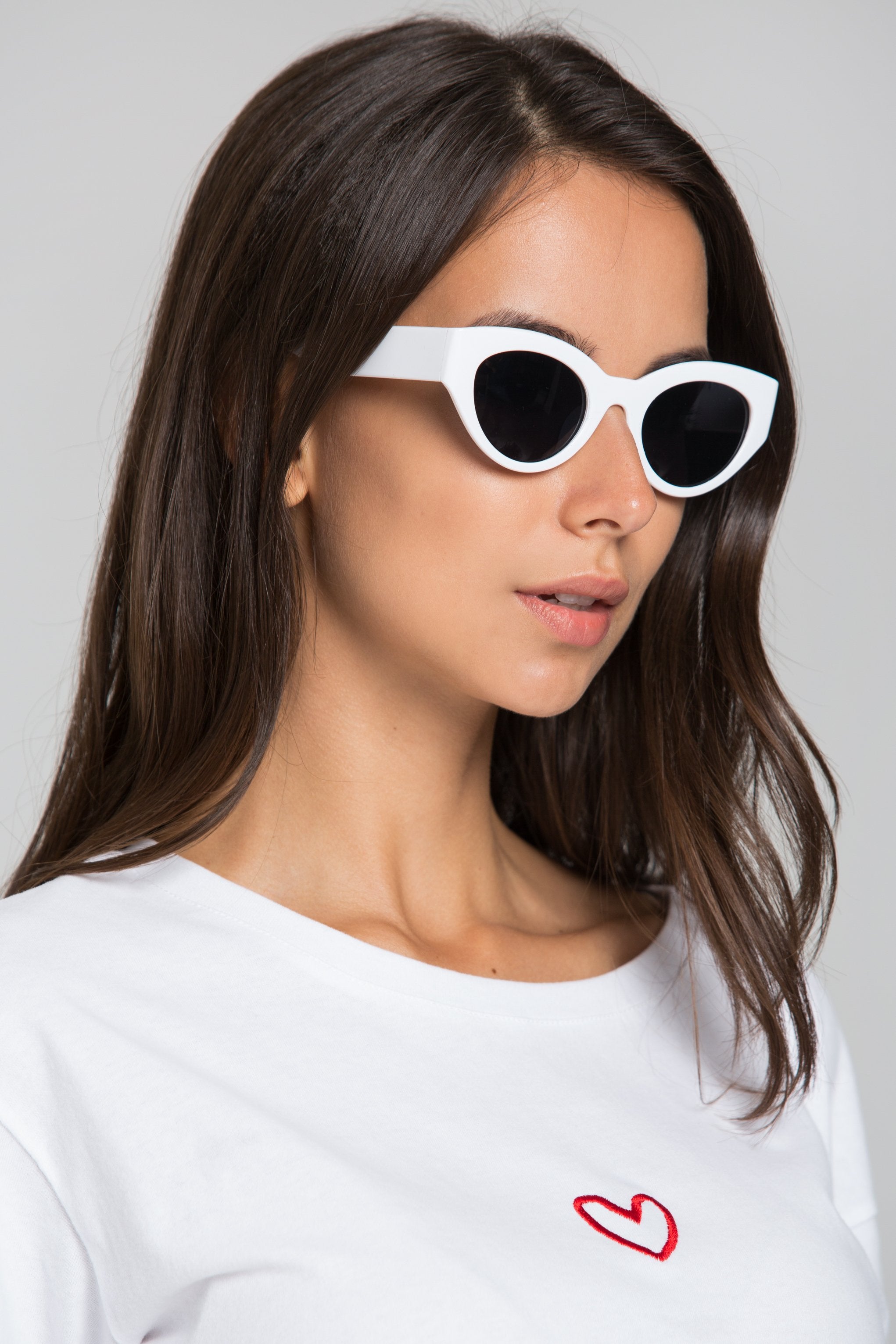 White Retro Cat Eye Sunglasses