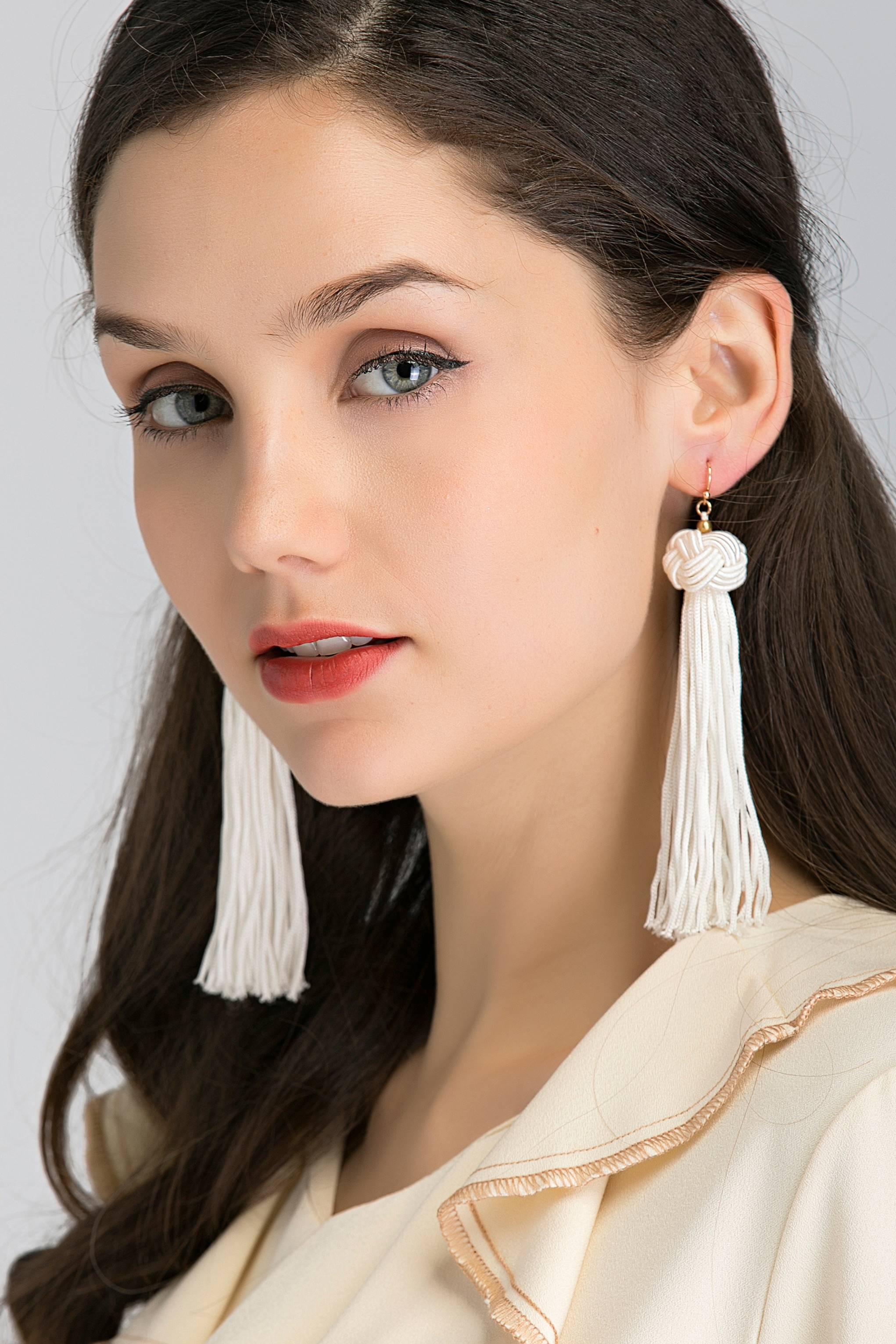 White Round Knot Tassel Earrings