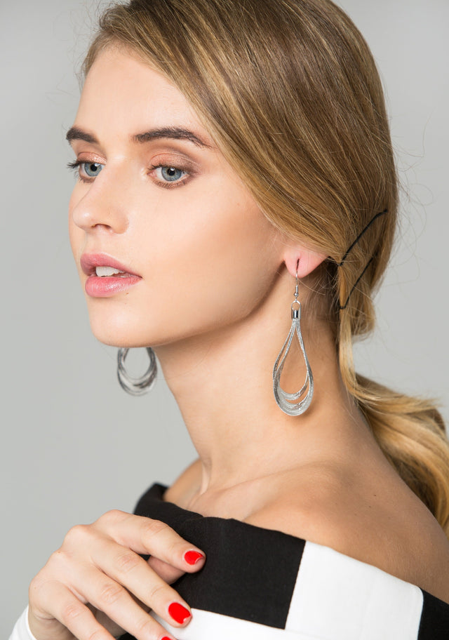 Silver Strut Dangling Earrings